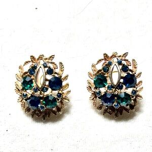 Vintage 1940 BSK New York Gold Plated Green Rhinestones Statement Clip Earrings